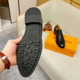 Picture of Louis Vuitton Shoes _SKU22722043SZ38-4413717